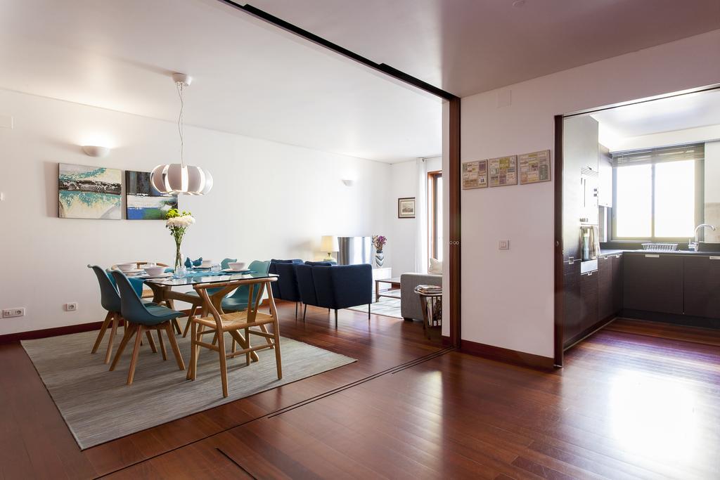 Apartment Charming 2-bedroom In The Centre
