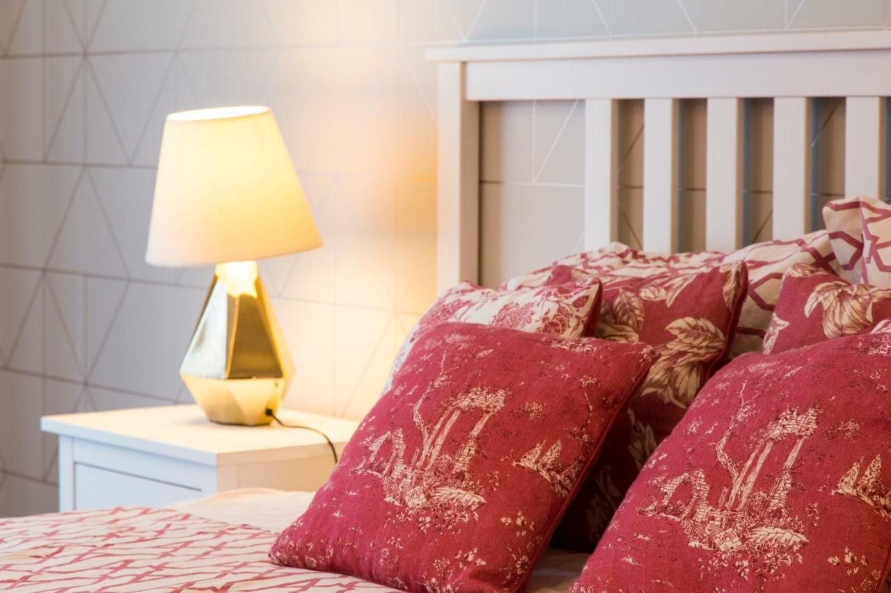 Apartamento Charming 2-bedroom In The City Centre *